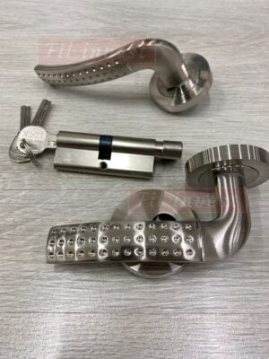 дръжки модел 304 за интериорни врати Росал