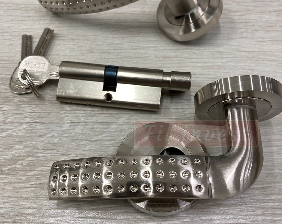 дръжки модел 304 за интериорни врати Росал